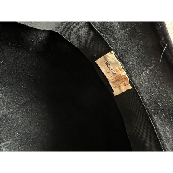 Vintage Amy New York black velvet bucket hat with black ribbon bow. - Picture 3 of 7